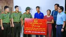 Đoàn công tác Bộ Công an kiểm tra công tác khắc phục hậu quả cơn bão số 5 ở tỉnh Nghệ An
