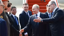 Tổng thống Nga Vladimir Putin bắt đầu chuyến thăm Trung Quốc
