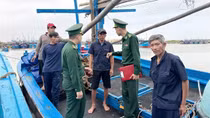 Vụ tàu cá chìm đắm ở Trường Sa: 3 ngư dân sống sót đã về nhà, 1 thi thể được tìm thấy