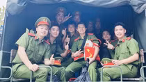 Đoàn tàu SE “Trống hội” chở 800 học viên CSND đến điểm hẹn ga Sài Gòn