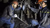 TKV tăng tối đa sản lượng khai thác, đảm bảo đủ than cho sản xuất điện mùa khô