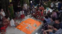 Bắt quả tang 23 đối tượng đánh bạc, tạm giữ gần 300 triệu đồng