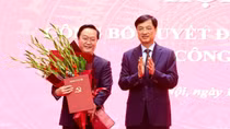 Giới thiệu đồng chí Nguyễn Đức Trung để bầu giữ chức Chủ tịch UBND TP Hà Nội
