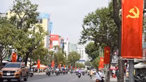 Làm rõ hành vi của người phụ nữ rạch pano tuyên truyền kỷ niệm ngày lễ lớn của đất nước