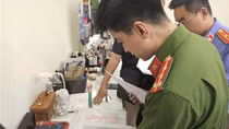 Khám xét nơi ở trong khu biệt thự của diễn viên Trương Ngọc Ánh