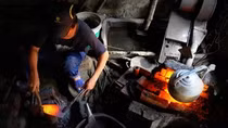 Đỏ lửa những lò rèn Cố Đô