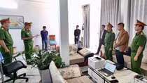 Bắt Giám đốc và Phó Giám đốc Công ty TNHH Nam Ban Silk