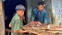Trường Cao đẳng ANND I hỗ trợ người dân Đắk Lắk khắc phục hậu quả sau lũ