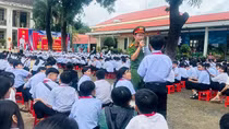 Thầy giáo Trường Cao đẳng Cảnh sát với nỗ lực giúp chuyển đổi số vùng biên