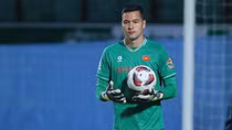 Duyên chưa mỉm cười với Nguyễn Filip