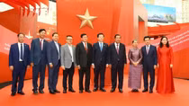 Lãnh đạo hai nước Lào, Campuchia thăm Triển lãm thành tựu đất nước