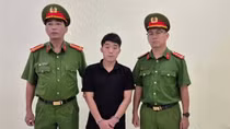 Bắt tạm giam chủ tài khoản TikTok “Dù Bầu Trời” về hành vi lợi dụng các quyền tự do dân chủ