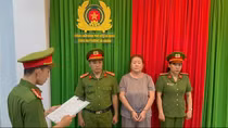 Làm rõ đường dây đổ chất thải trái phép cực lớn