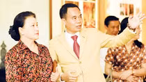 Trầm Hương Các
