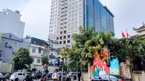 Khi giấy phép biến thành "bùa kiếm tiền"