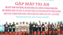 Gặp mặt, tri ân mẹ Việt Nam anh hùng, nữ Anh hùng, nữ cựu tù, biệt động Sài Gòn