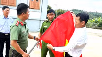 Đồng bào các tôn giáo ở Lâm Đồng hân hoan treo cờ Tổ quốc