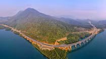 Thi công xuyên ngày lễ trên công trường cao tốc nối Hà Tĩnh - Quảng Bình