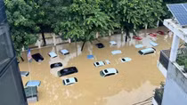 Tổ chức di dời, sơ tán khẩn cấp người dân ở khu vực có nguy cơ ngập lụt