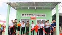 Bộ Công an bàn giao kinh phí xây dựng 700 căn nhà tặng hộ nghèo, cận nghèo tại Bạc Liêu