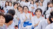 Bộ Chính trị ban hành Nghị quyết về đột phá phát triển giáo dục và đào tạo