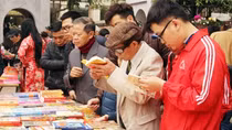Lý giải sao đây khi thơ mỗi ngày một ít người đọc?