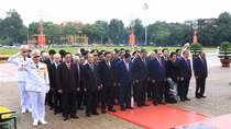Lãnh đạo Đảng, Nhà nước, Bộ Công an viếng Chủ tịch Hồ Chí Minh và các Anh hùng Liệt sĩ