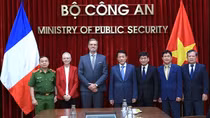 Phát triển chặt chẽ và toàn diện hơn quan hệ với các cơ quan thực thi pháp luật Cộng hòa Pháp