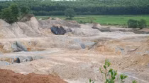 Hết phép khai thác, doanh nghiệp chây ỳ đóng cửa mỏ