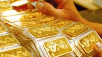 Giá vàng tăng “dựng đứng”