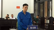Giám đốc thuê "xế hộp" đi cầm, chiếm đoạt hơn 2,7 tỷ đồng