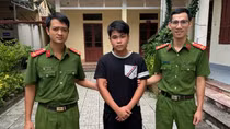 Tống tiền bạn gái cũ bằng clip “nóng”