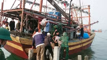 Lập Ban Chỉ huy tiền phương tìm kiếm 11 ngư dân mất tích trên biển