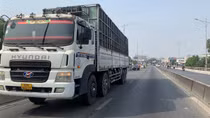 Bắt giam tài xế gây tai nạn làm 2 người tử vong trên cầu vượt