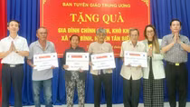 Tân Hiệp Phát trao tặng chi phí xây nhà tình nghĩa cho các gia đình chính sách