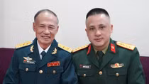 Cha - con "chung câu quân hành"…