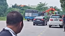 Người đàn ông tử vong trên xe ô tô đang nổ máy