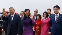 Những hình ảnh đầu tiên của Tổng Bí thư, Chủ tịch nước Tô Lâm và Phu nhân tại Trung Quốc