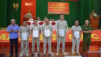 Các trại giam đồng loạt công bố quyết định đặc xá