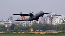 Cùng “ngựa thồ” CASA C-295 lớn nhất của Không quân Việt Nam lên Điện Biên Phủ
