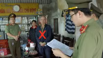 Tự nhận là Phó Giám đốc Văn phòng để lừa đảo "chạy chế độ" trợ cấp