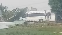 Nam Bộ có mưa giải nhiệt nhưng dông lốc gây nhiều thiệt hại