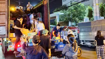 Vòng tay lớn mãi để nối sơn hà