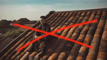 Xử lý nghiêm ca sĩ ngồi trên mái nhà phố cổ Hội An chụp ảnh