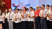 Đại học Bách khoa Hà Nội vinh danh các thí sinh xuất sắc trúng tuyển