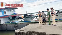 Phát hiện 3 phương tiện bơm hút, vận chuyển trái phép gần 2.000 mét khối cát