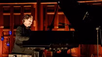 Nghệ sĩ piano nổi tiếng thế giới Steve Barakatt lần đầu tiên công diễn tại Việt Nam