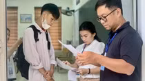 Bộ GD&ĐT ra chỉ đạo khẩn sau 2 sự cố ngày thi đầu tiên