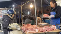 Thịt và gạo cùng tăng giá trong tháng 2