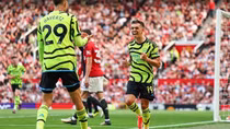 Thắng tối thiểu MU, Arsenal tái chiếm ngôi đầu